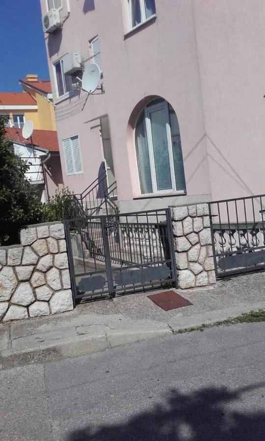 Apartment Jela Selce Exterior photo